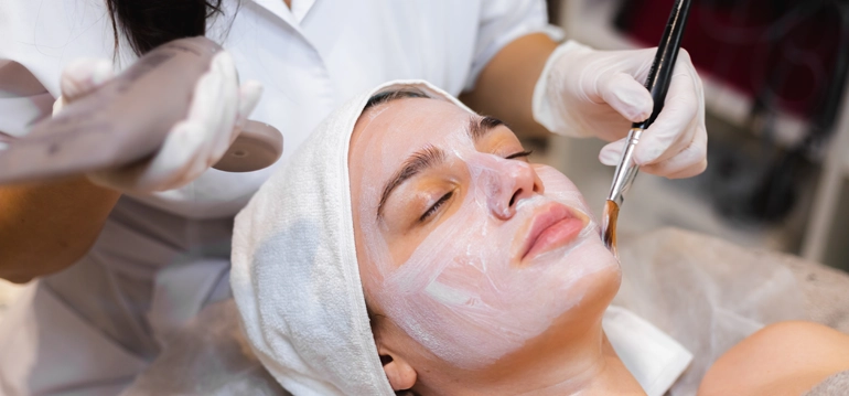 Advanced laser skin treatment for acne scars and pigmentation in Kollam clinic